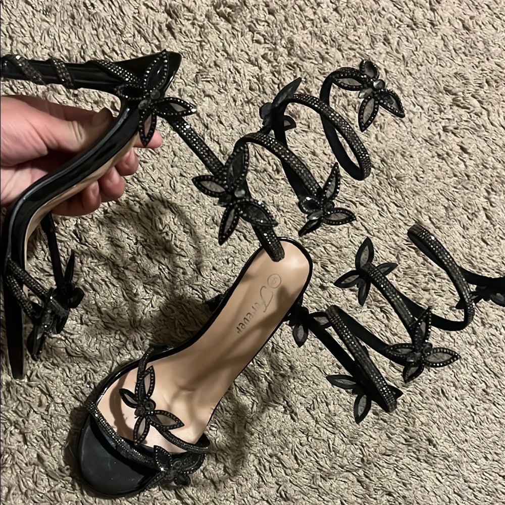Forever 21 Black Heeled Sandals